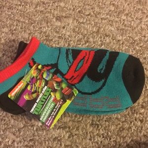 NWT Ninja Turtle Socks Boys Size 10-4